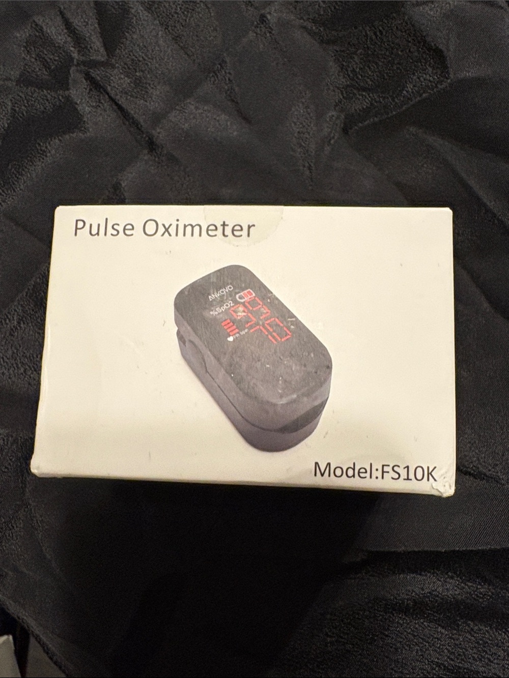 Pulse Oximeter FS10K - Black and White new in box never